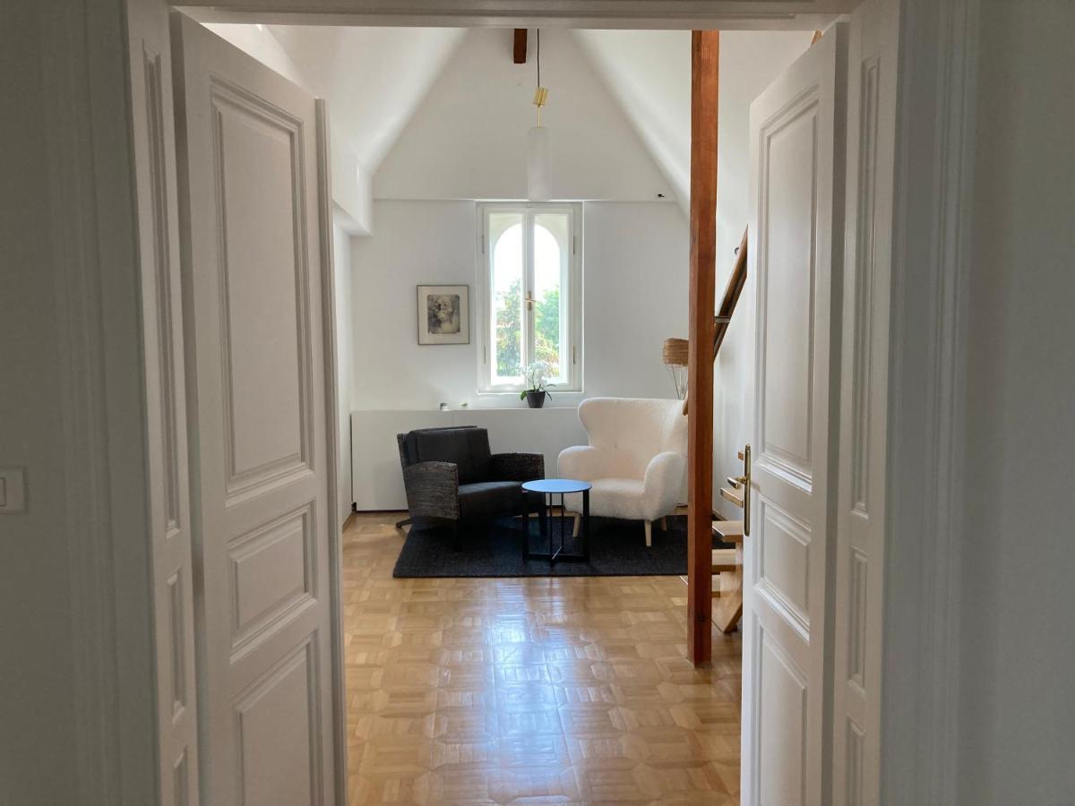 Vynimocny Apartman V Staromestskej Vile S Vyhladom Na Hrad Bratislava Extérieur photo